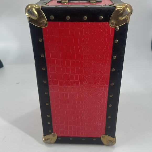 Vintage Red Buxton faux alligator and faux wood lined mini trunk/train case - Picture 12 of 16